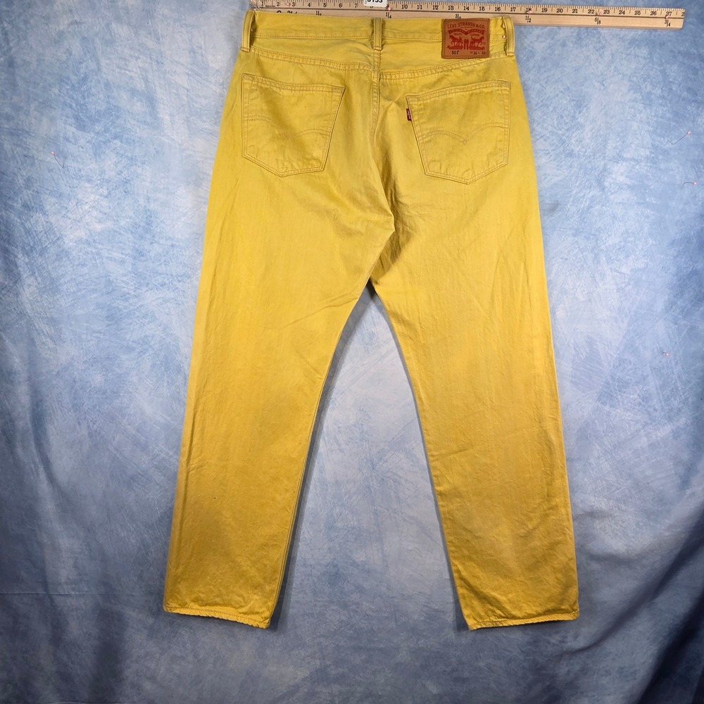 Levis 501 Original Fit Yellow Jeans Mens 36x32 Straight Leg Button Fly Denim - Picture 7 of 9